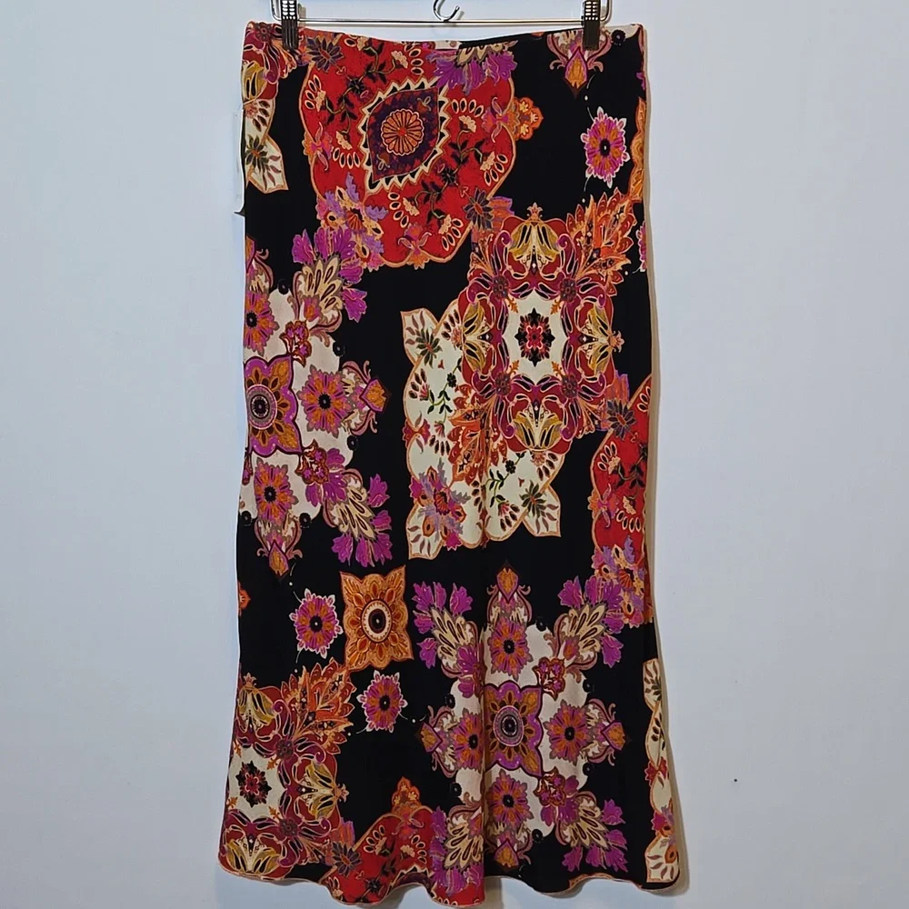 Karen Kane Floral Midi Skirt Size‎ L